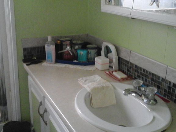 5th image of 517 Fleetwood St