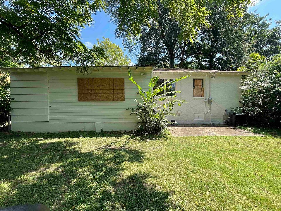 2nd image of 5433 Loch Lomond Dr