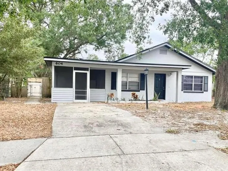 604 Patrick Ave — Photo 1