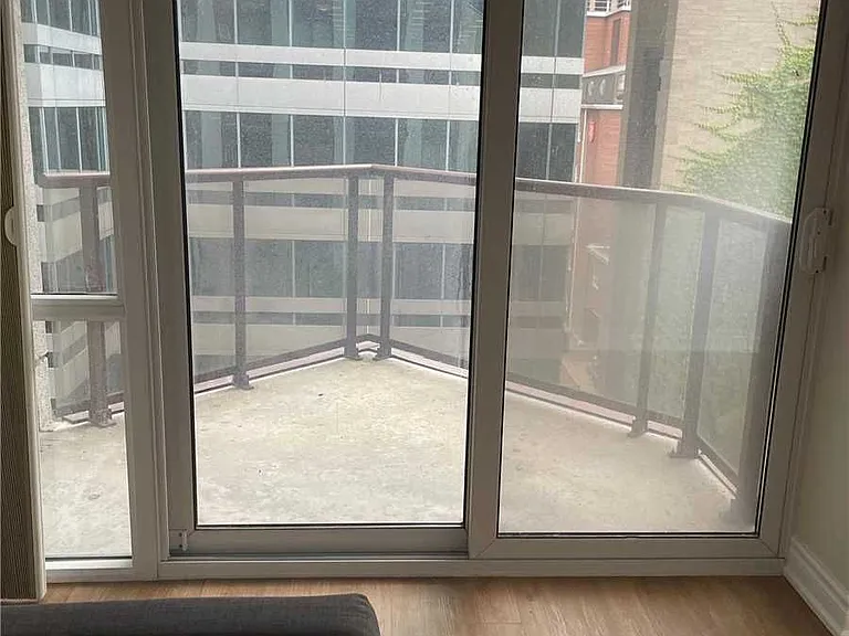 85 Bloor St E #610 — Photo 9