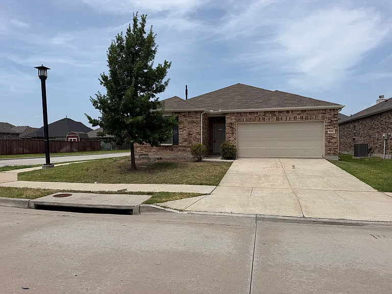 928 Rivers Creek Ln — Photo 4
