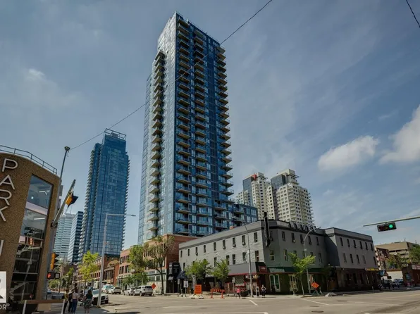 10238 103rd St NW #808, Edmonton, AB T5J 0G6