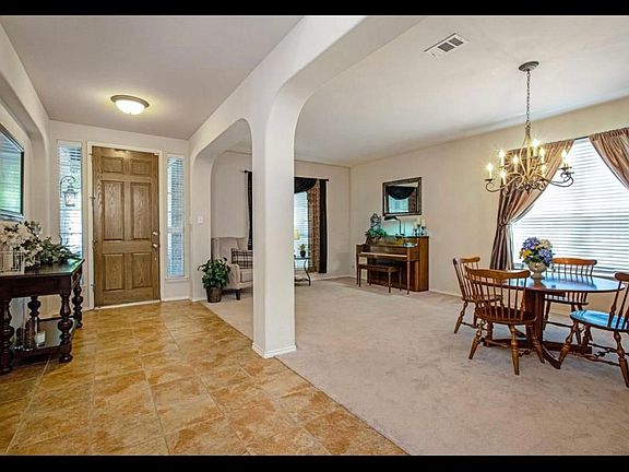 3rd image of 508 Fairfield Ct