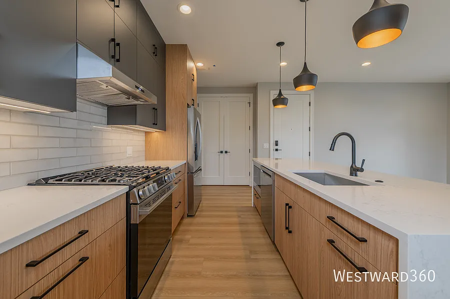 Brand New Three Bed/Two Bath Units Available Now! — Photo 4
