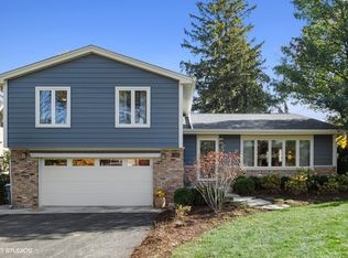 35 Woodstock Ave, Clarendon Hills, IL 60514