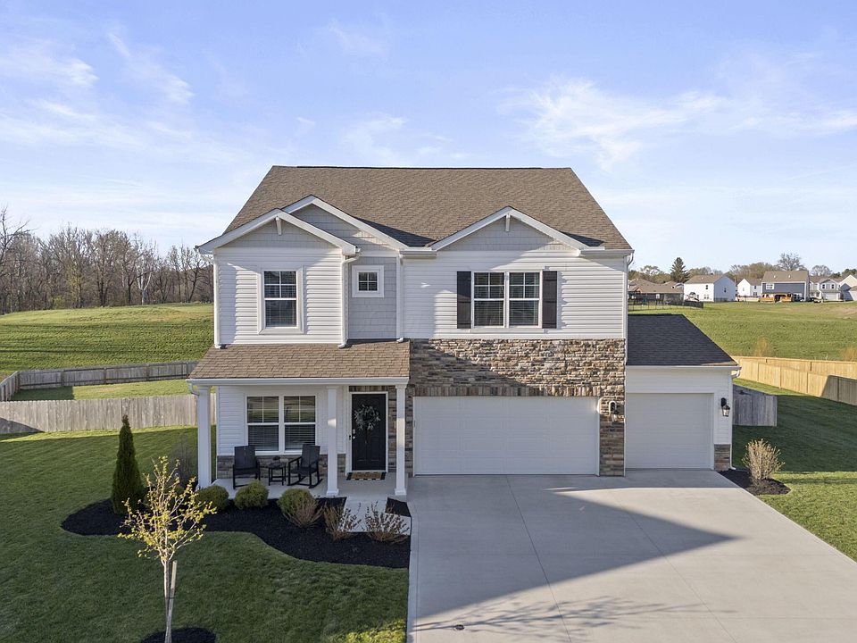 1st image of 324 Kells Ct W