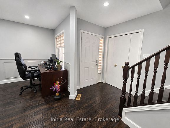 4th image of 34 Bellrock Cres