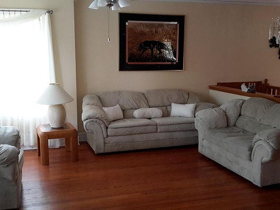 3rd image of 5100 N Lowell Ave #1