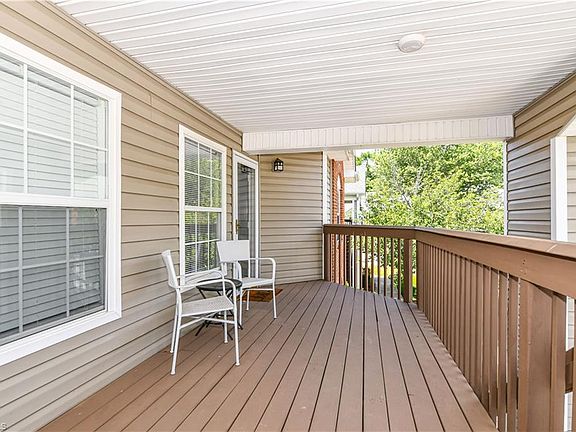 3rd image of 2630 Ingleside Dr #2B