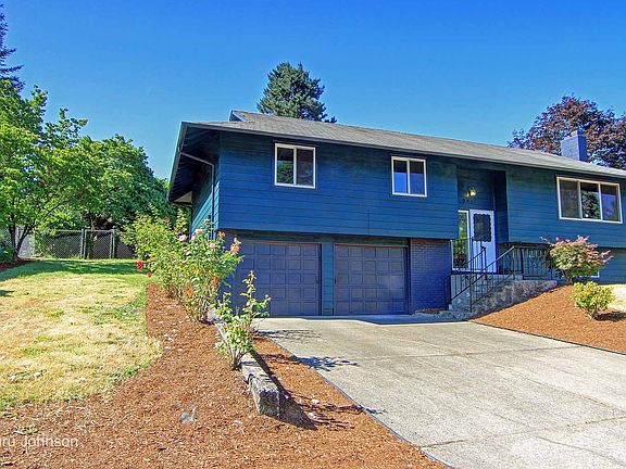 3rd image of 9811 NE 9th St