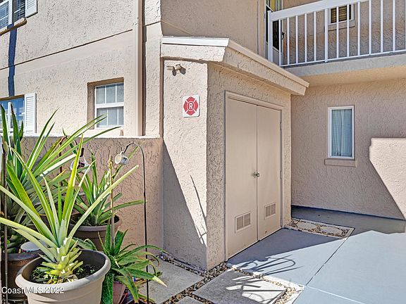 3rd image of 927 Sonesta Ave NE APT 103