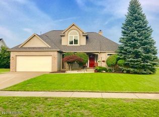2270 Vantage Ct SE, Caledonia, MI 49316