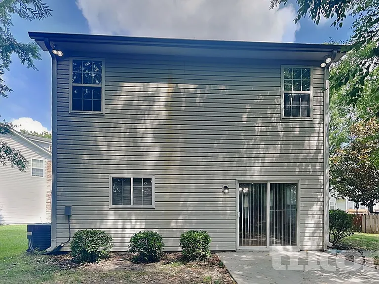 13706 Traherne Ct — Photo 17