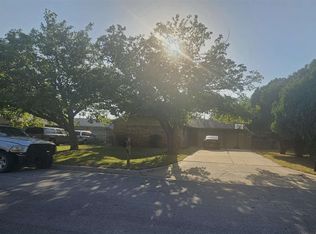 123 SE Surrey Ln, Lawton, OK 73501