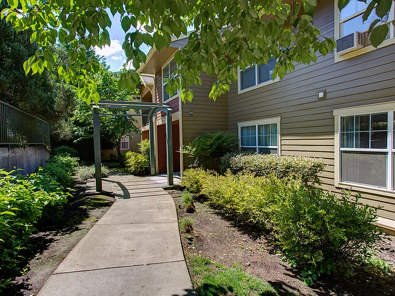 Commons at Sylvan Highlands Apartments — Photo 29