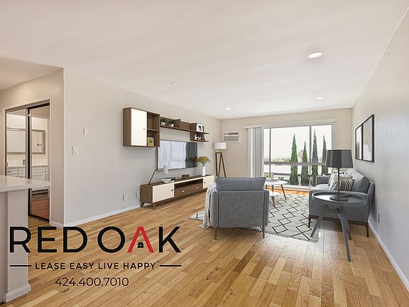 3rd image of 1635 1/4 N Martel Ave #316