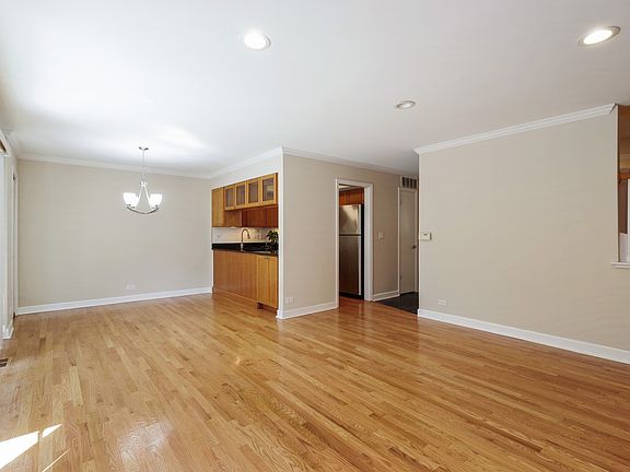 3rd image of 1865 Tanglewood Dr Unit C