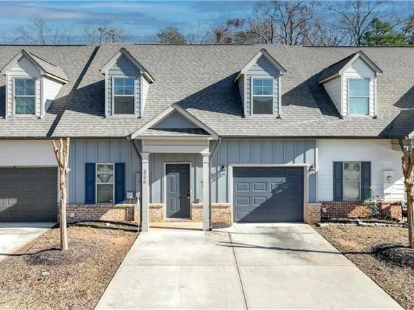3770 Shades Valley Ln #3770, Gainesville, GA 30501