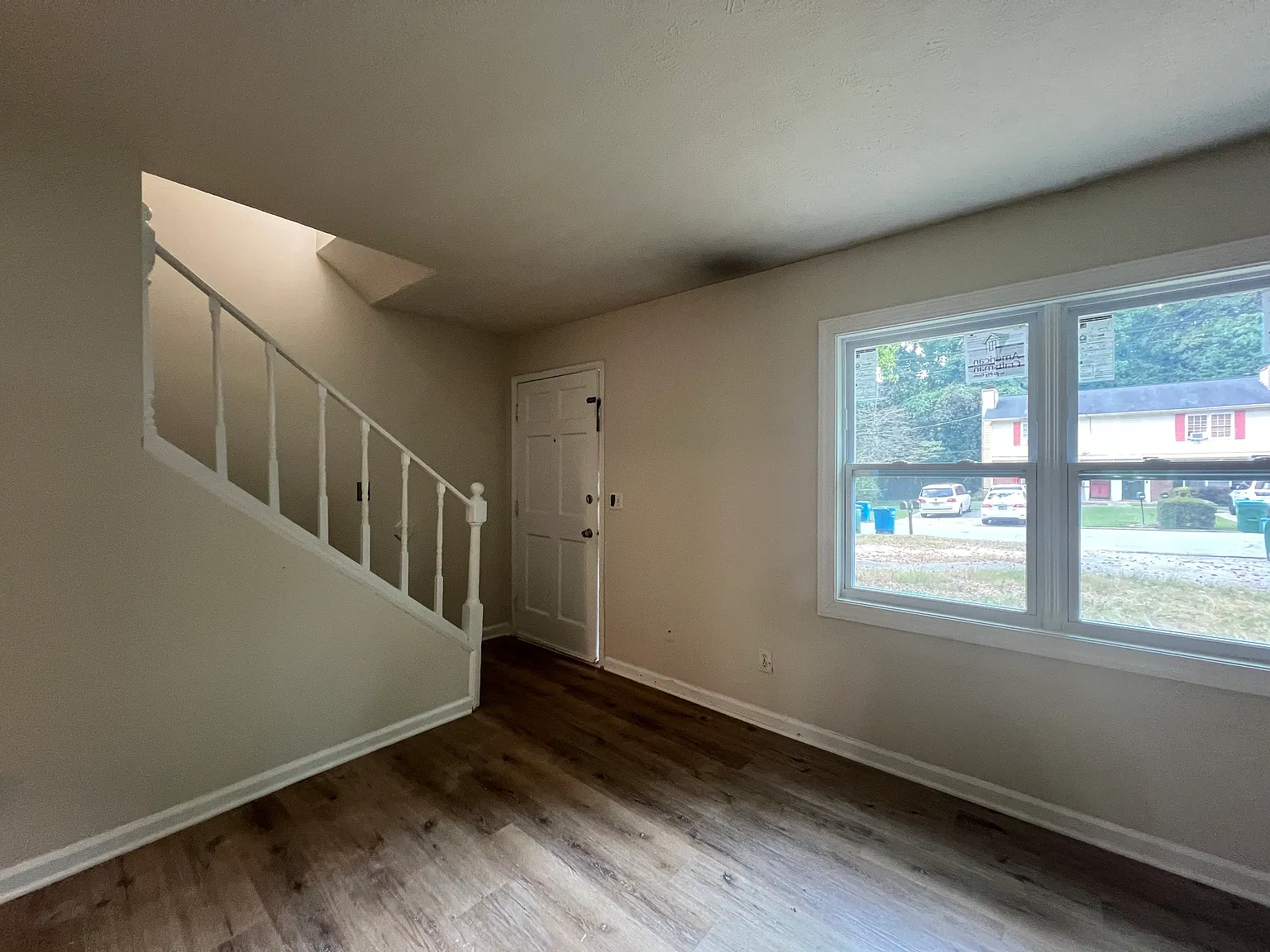 2 bed, 2.5 bath, 1160 sqft, $1,600 — Photo 3