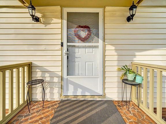 4th image of 108 Concord Ct