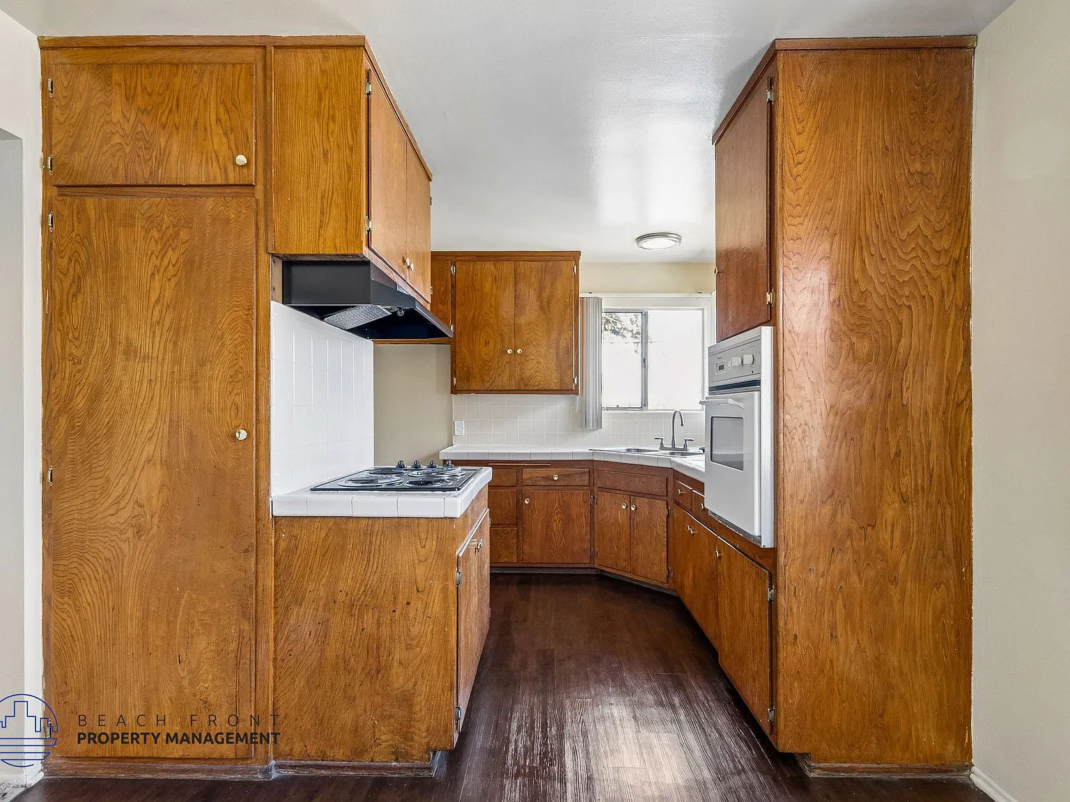 1010 Larch St. — Photo 1