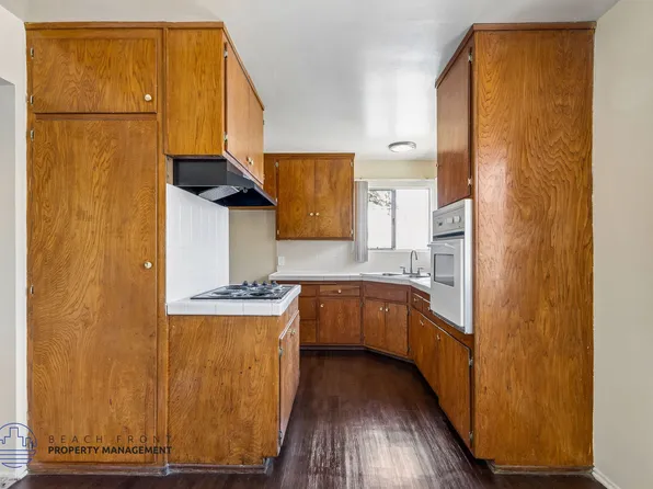 1010 Larch St., 1010 Larch St, Inglewood, CA 90301
