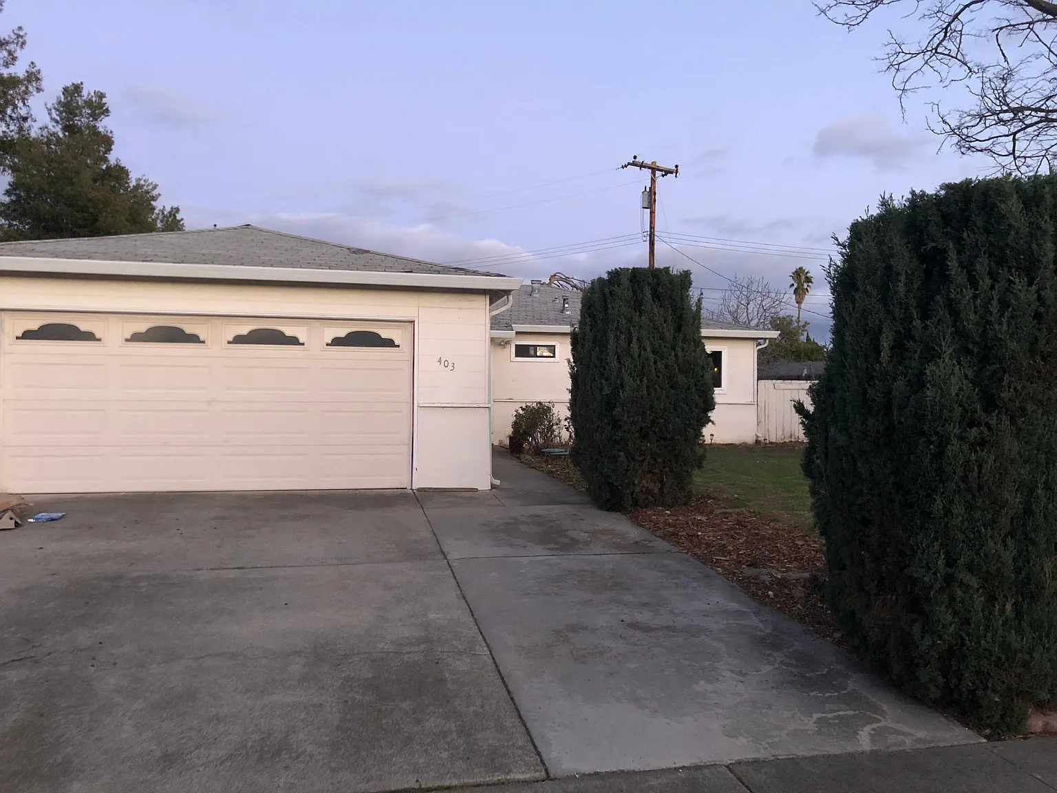 403 Dayton Ave photo 1