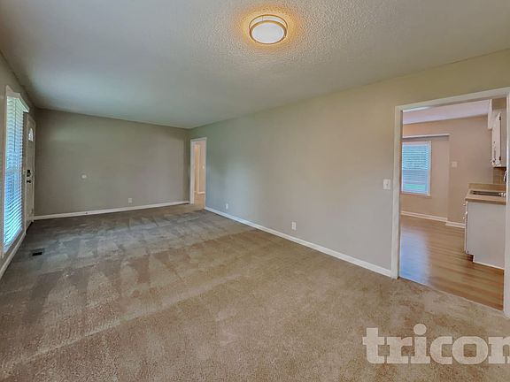 2nd image of 1706 Deerrun Rd