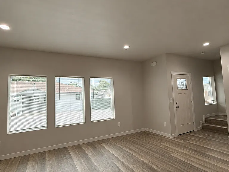 317 N 41st Ave #2 — Photo 4