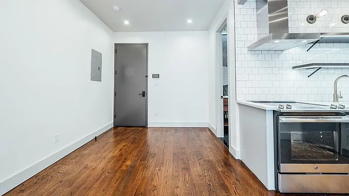 Rented by Nooklyn NYC LLC | media 10