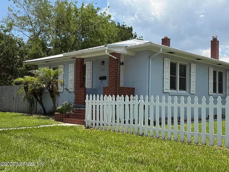 301 Flagler Blvd — Photo 2
