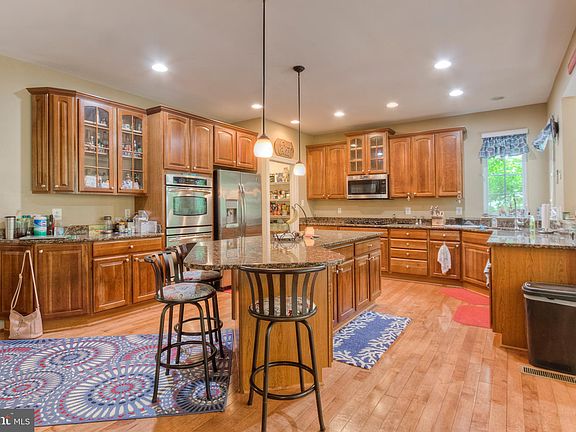 2nd image of 38 Nugent Dr