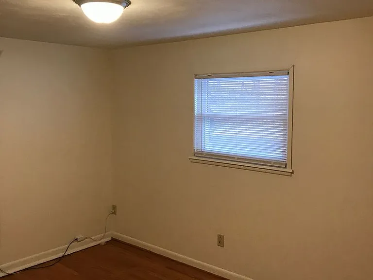 1313 Seminole Dr — Photo 7