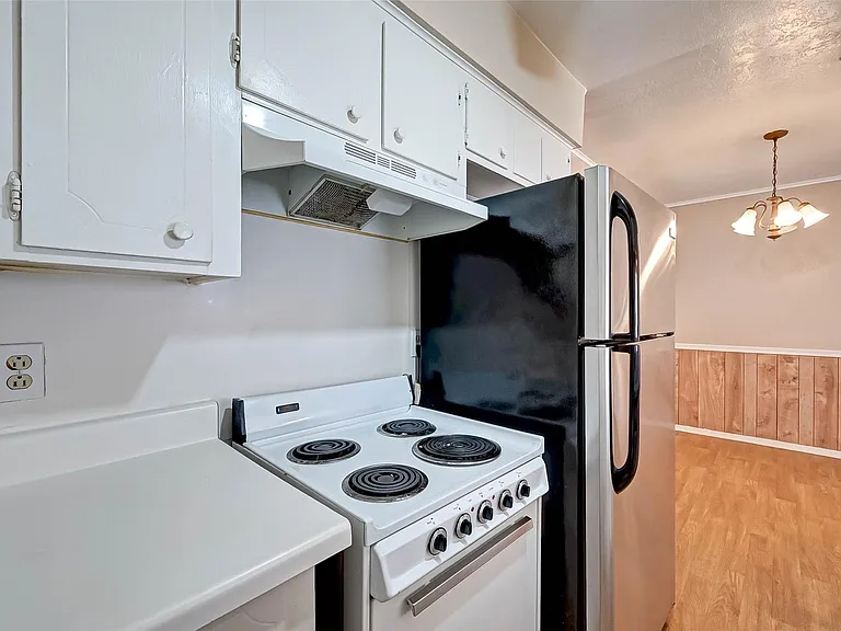 4739 Parkland St — Photo 18