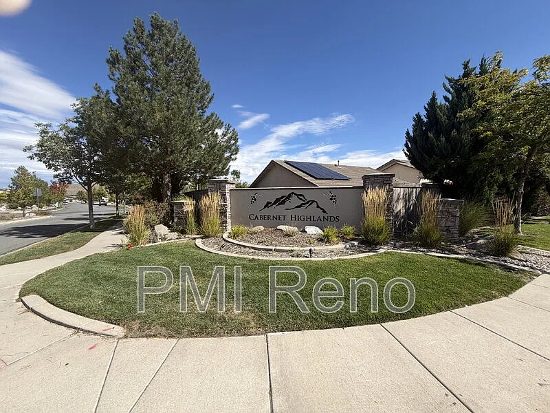 3 bed, 2.0 bath, 1943 sqft, $2,744 — Photo 1