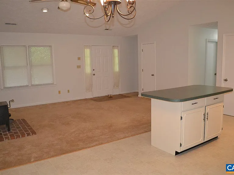 15 Englewood Dr — Photo 10