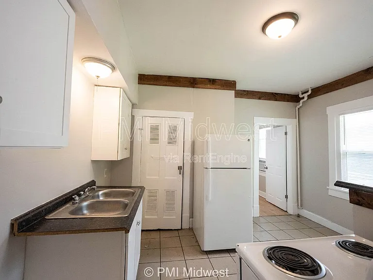 521 N Gladstone Ave #B — Photo 6