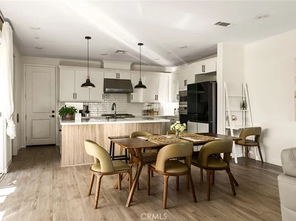 27616 Symphony Pl, Valencia, CA 91381