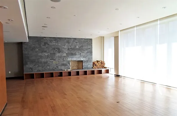 Sold by Manhattan Network Inc. | media 2