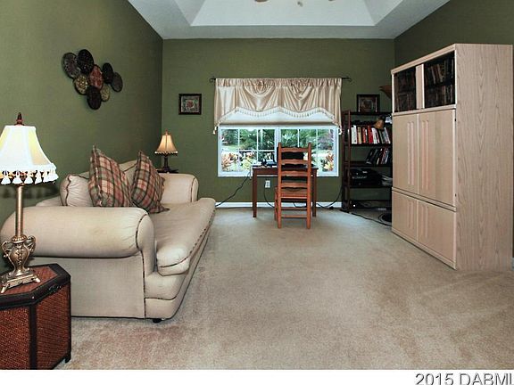 4th image of 32 Blockhouse Ct