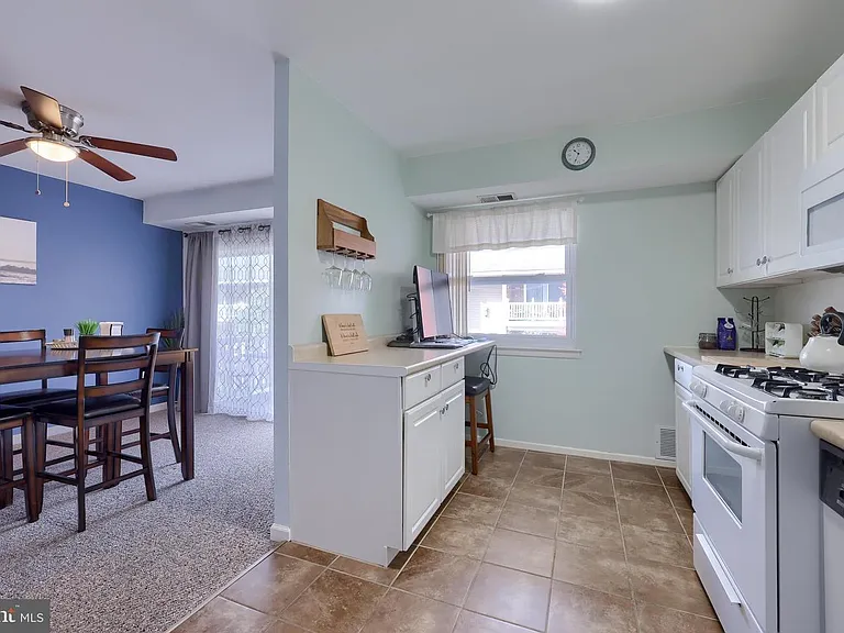 2914 State Hill Rd #D4 — Photo 9
