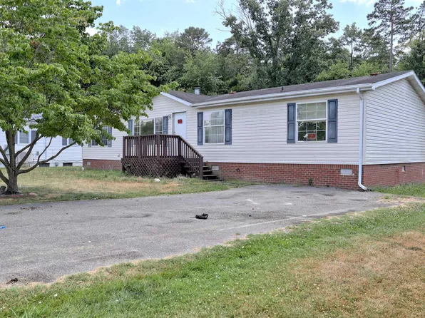 1608 Taylor St, Radford, VA 24141