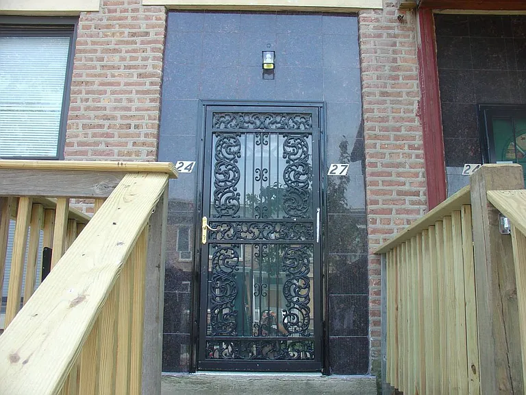 2427 W Flournoy St #BASEMENT — Photo 18