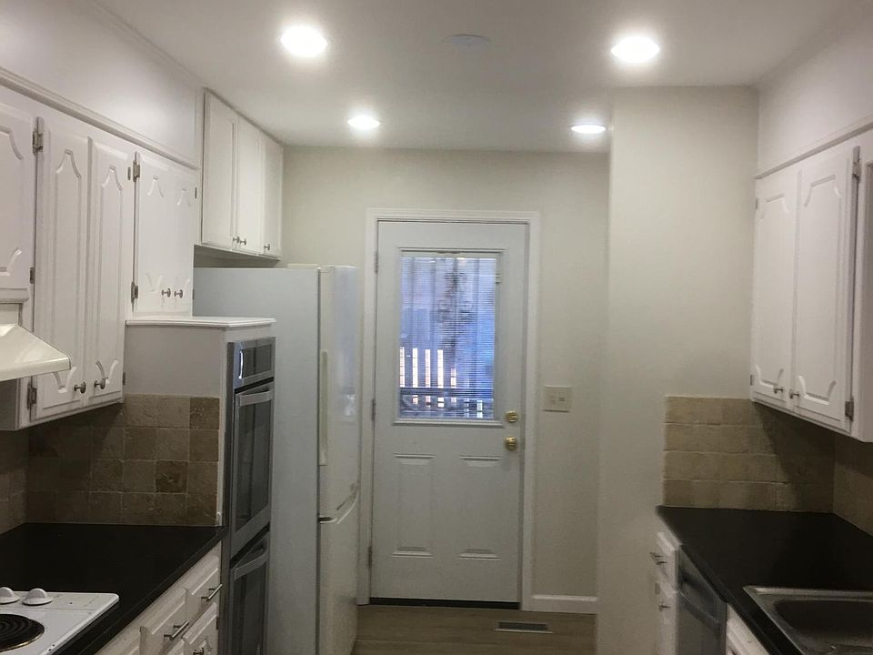 Kitchen and laundry hook ups