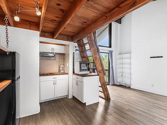 3rd image of 2036 Corner Lake Dr #2036