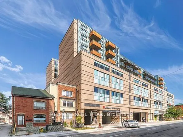 156 Portland St #417, Toronto, ON M5V 0G1