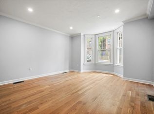 71 Old Harbor St #1, Boston, MA 02127