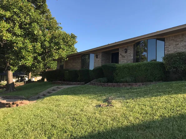 3209 Colonel Cir, Garland, TX 75043
