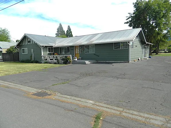 1030 Bismark St, Klamath Falls, OR 97601