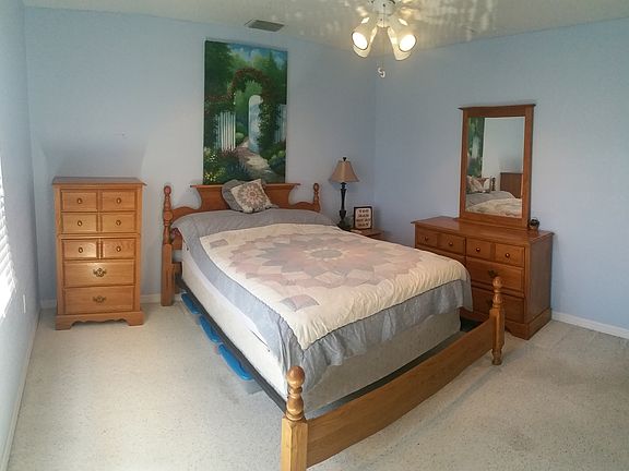 Guest bedroom 1